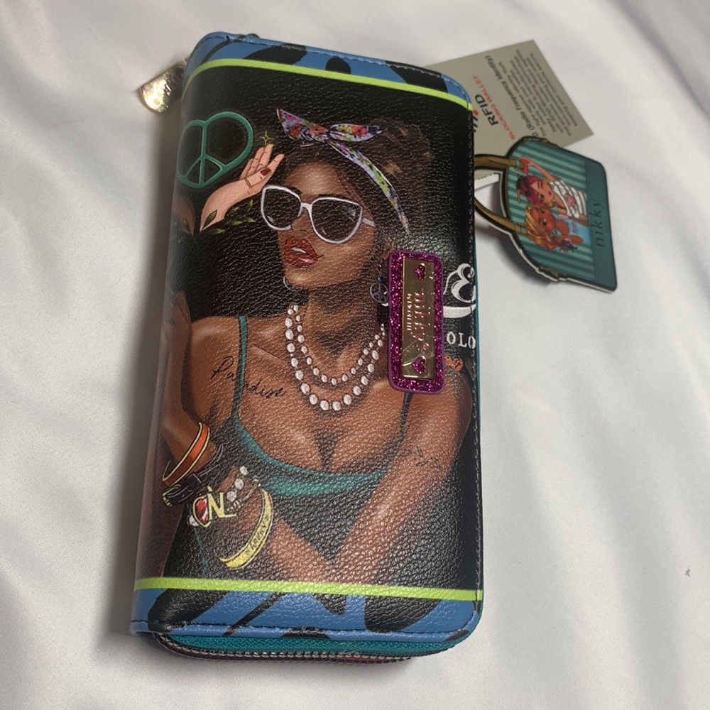 Nikky by Nicole Lee pocket book/wallet
